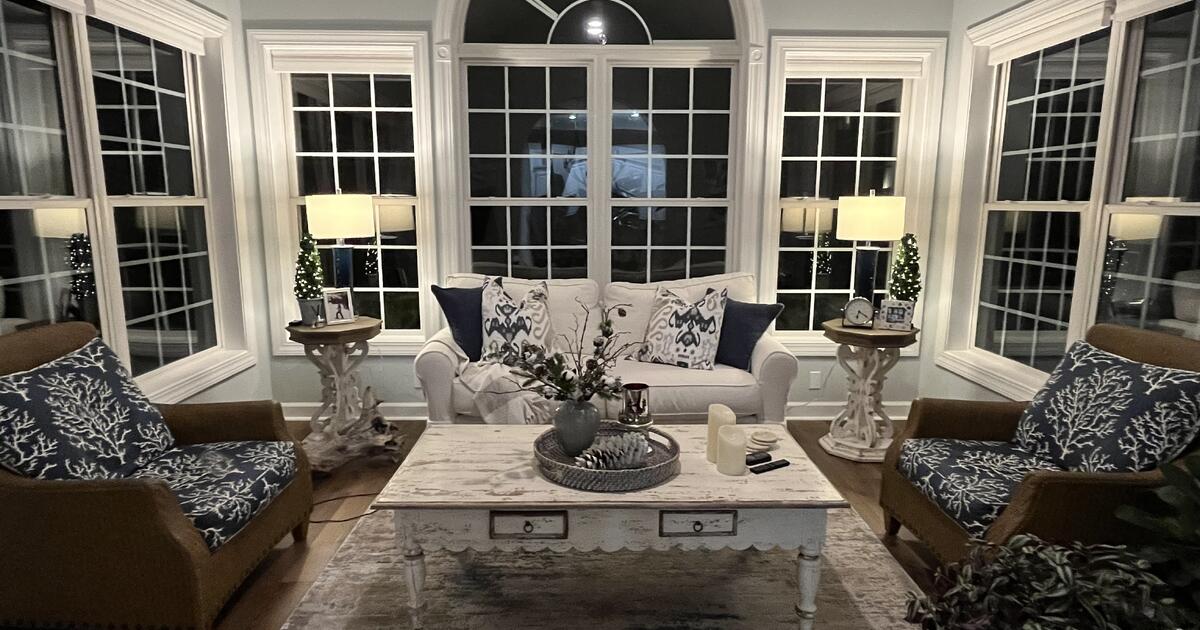 Coffee Table for 100 in Bluffton, SC Finds — Nextdoor