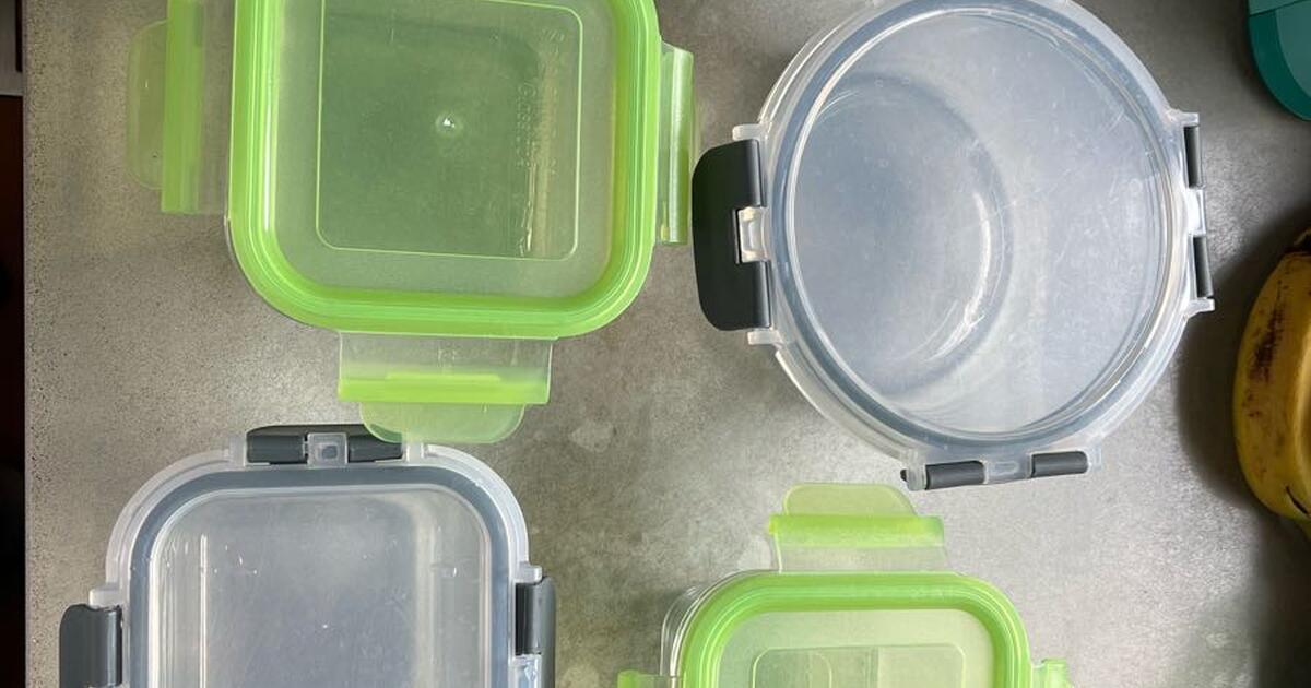 Glass Storage Containers/Lids for Free in Minneapolis, MN For Sale