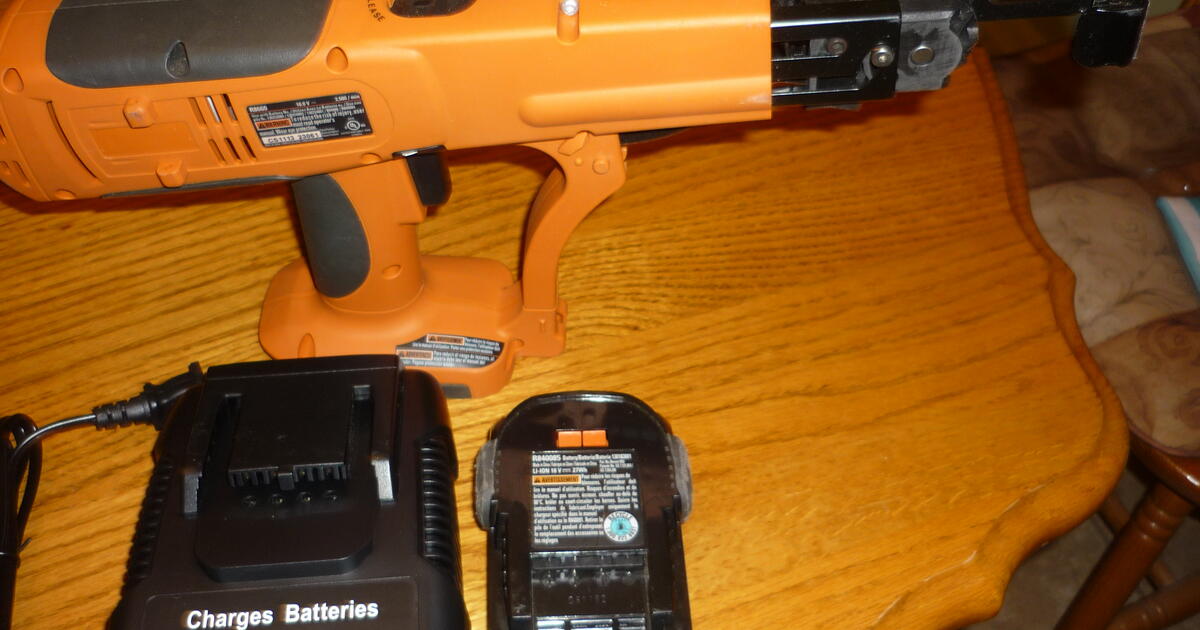 RIDGID 18V Brushless Cordless Drywall Collated Screwdriver (R8660 ...