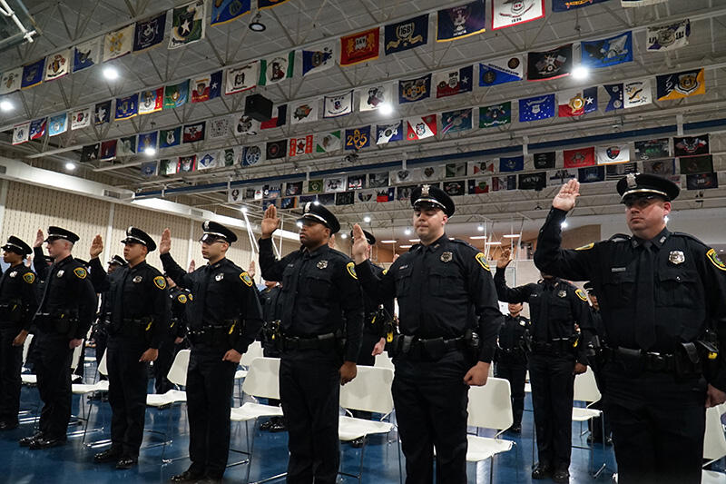 Mayor Sylvester Turner Welcomes New Police Officers, Announces Pay ...