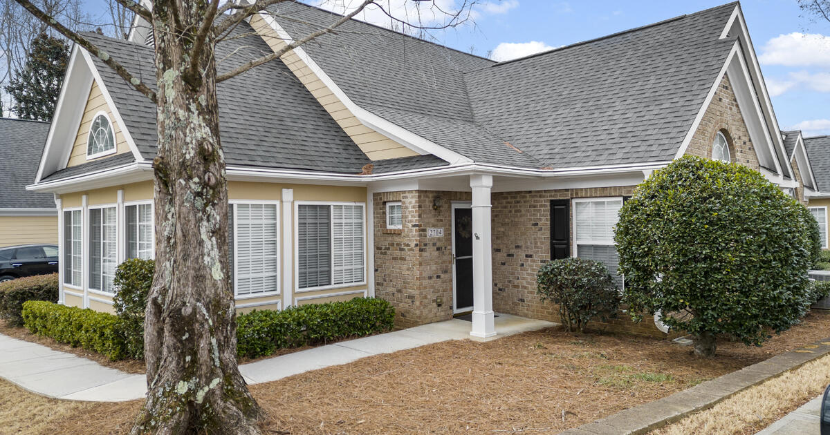 Roswell Home in Wonderful +55 Gated Orchards Community for 485000 in