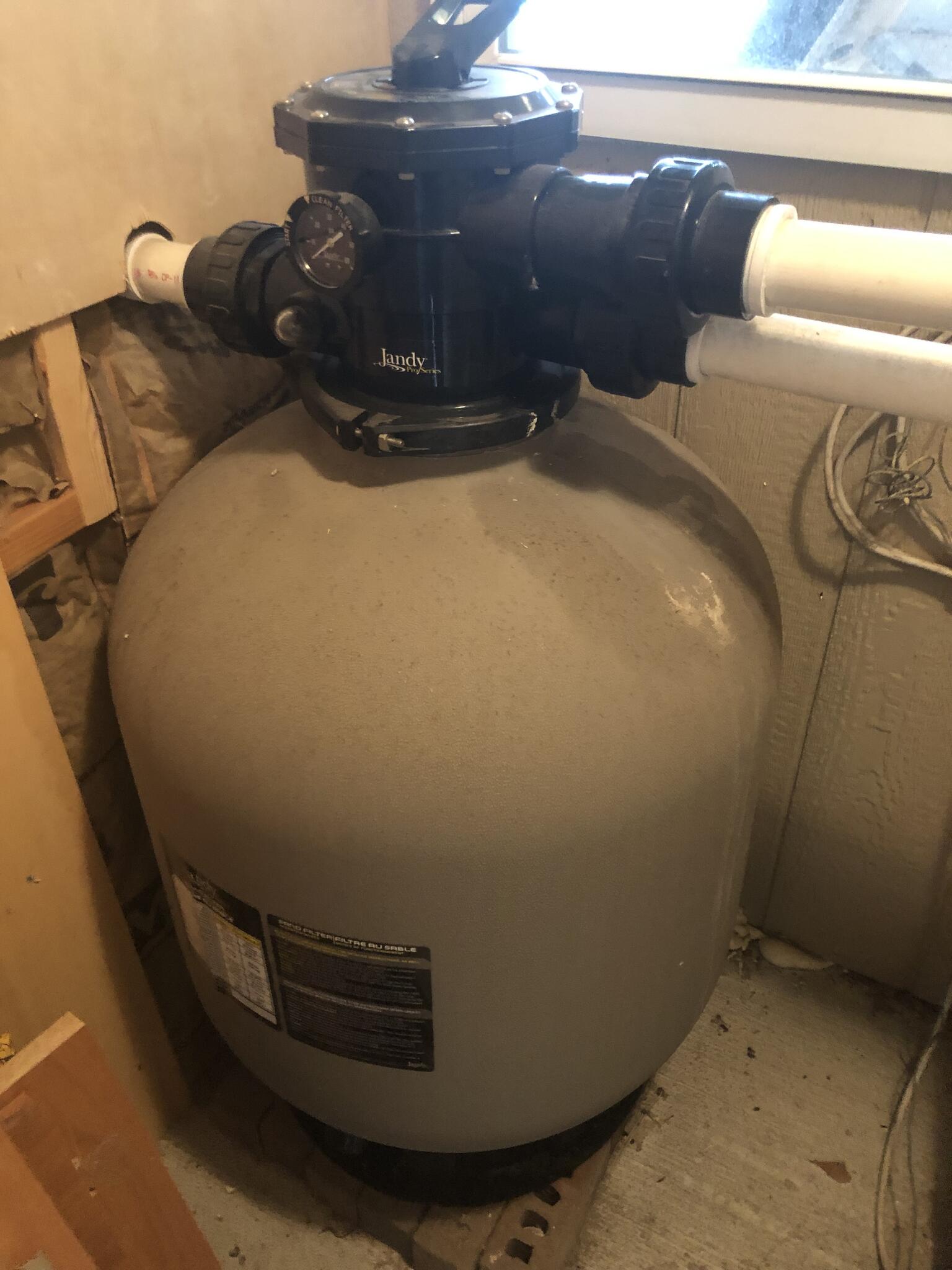 Pool Equipment in good condition for 1 in Gulfport, MS For Sale