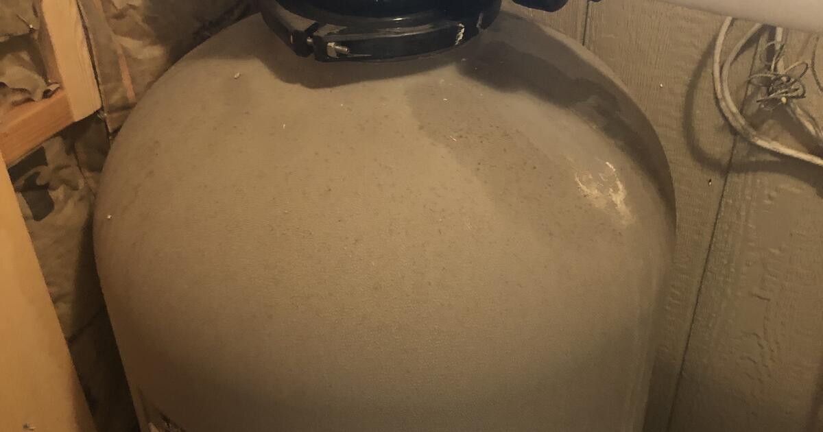 Pool Equipment in good condition for 1 in Gulfport, MS For Sale