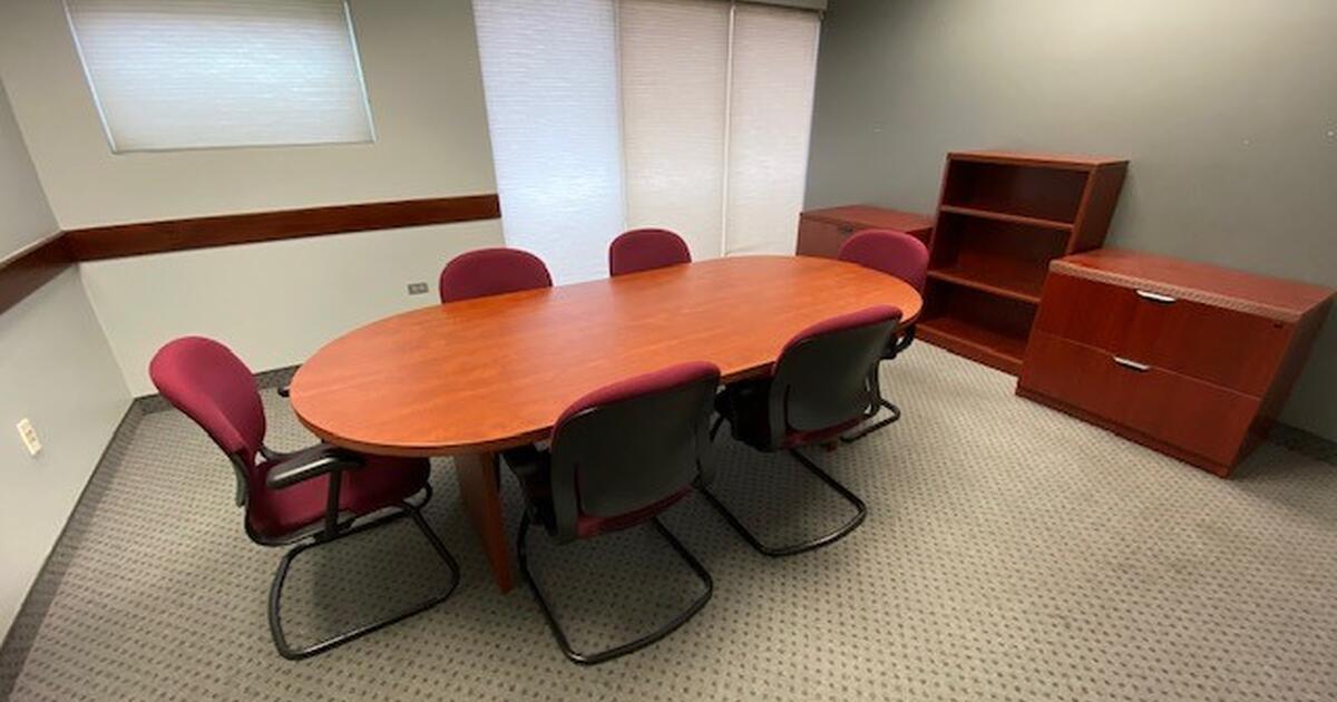 office furniture . MAKE OFFER for 1 in Downers Grove, IL For Sale