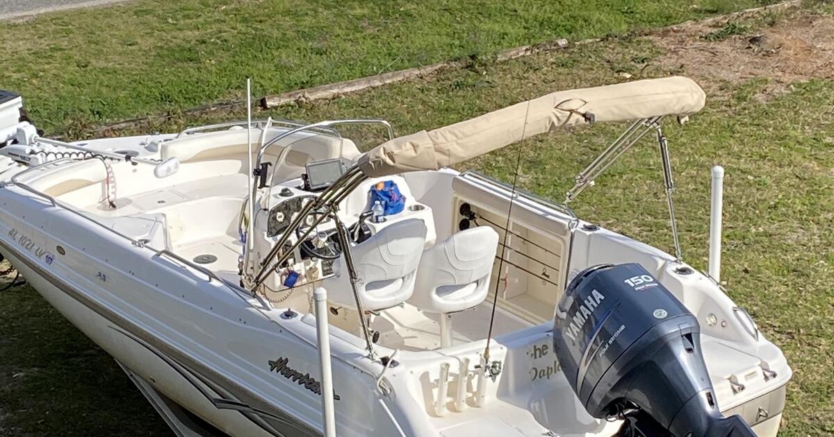 2005 Hurricane GS211 21 Center Console Deck Boat For 17900 In Daphne 