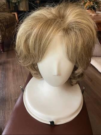 100% Modacrylic Fiber Made In Japan Full Wig With St& & BOX  display picture 1