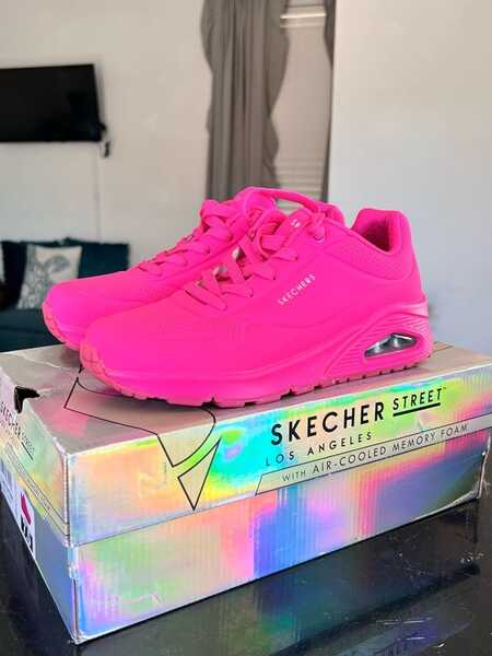 Skechers Womens Uno Sneaker - Bright Pink