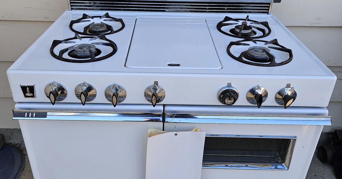 MUST GO!!! Caloric Ultramatic Gas Range Stove/Oven late 50s-early60s ...