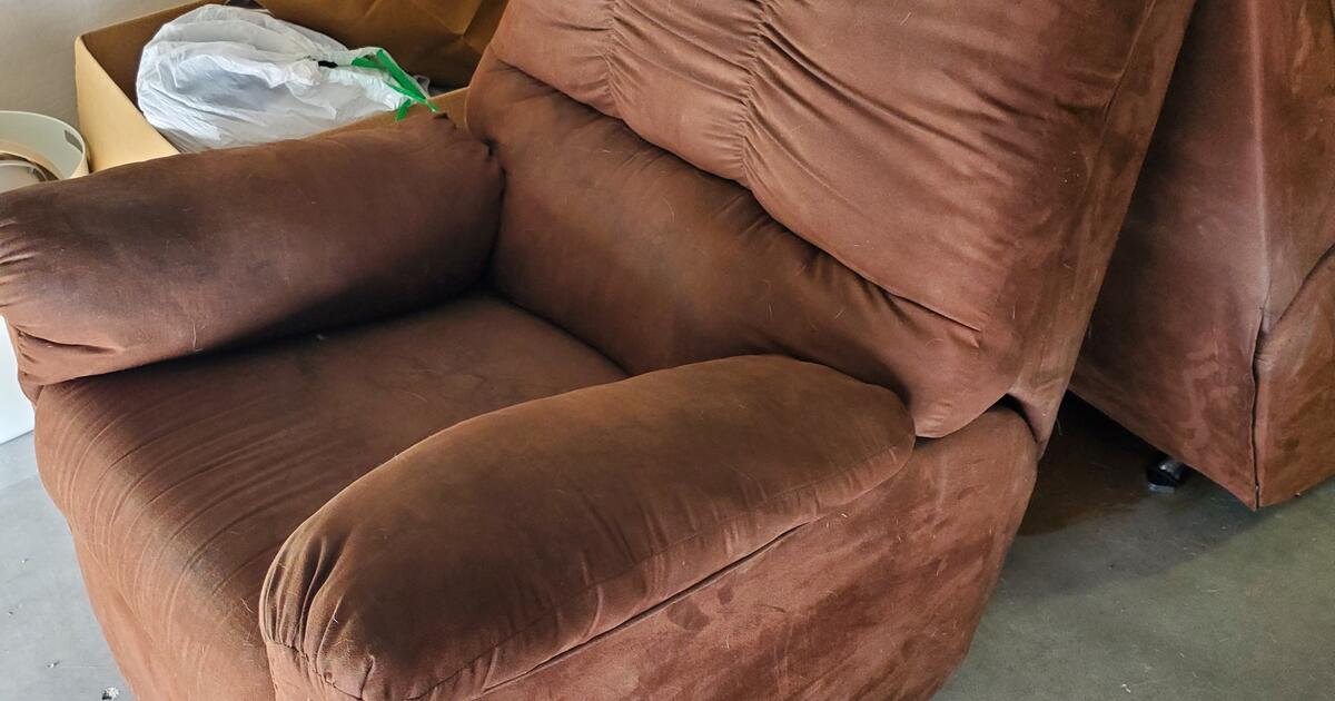 Recliners for Free in Phoenix, AZ For Sale & Free — Nextdoor