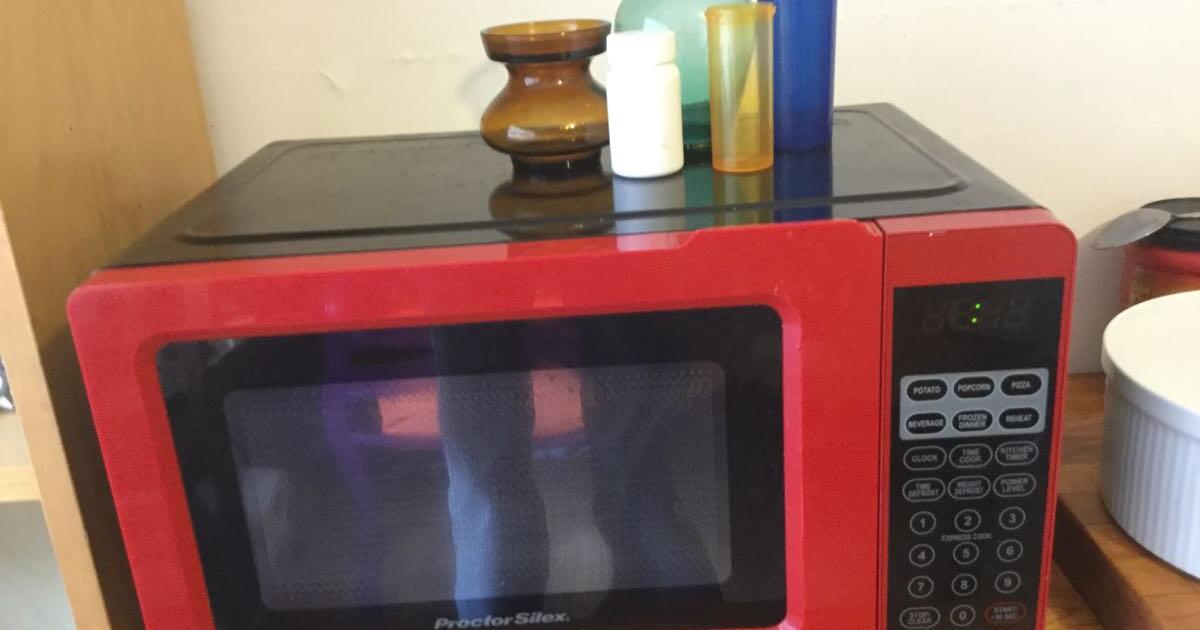 Microwave oven for countertop. Proctor Silex. Very good condition