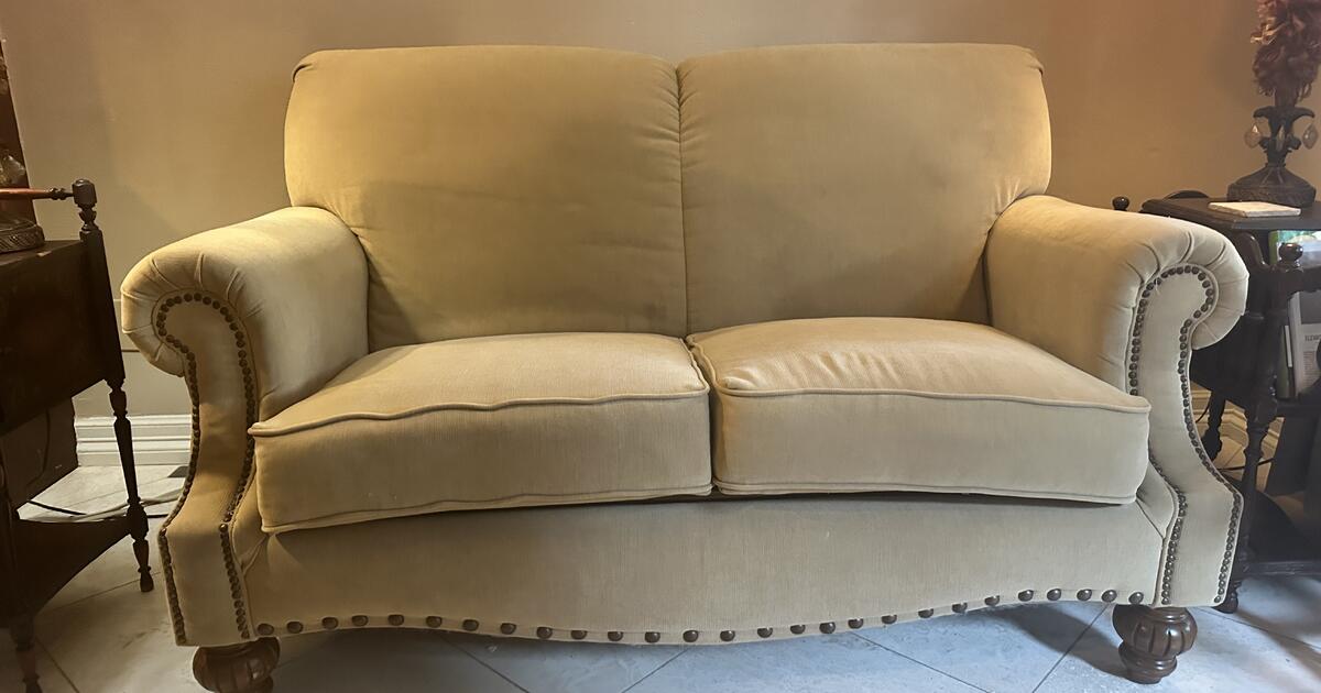 Love seat and ottoman for 250 in Spring, TX Finds — Nextdoor