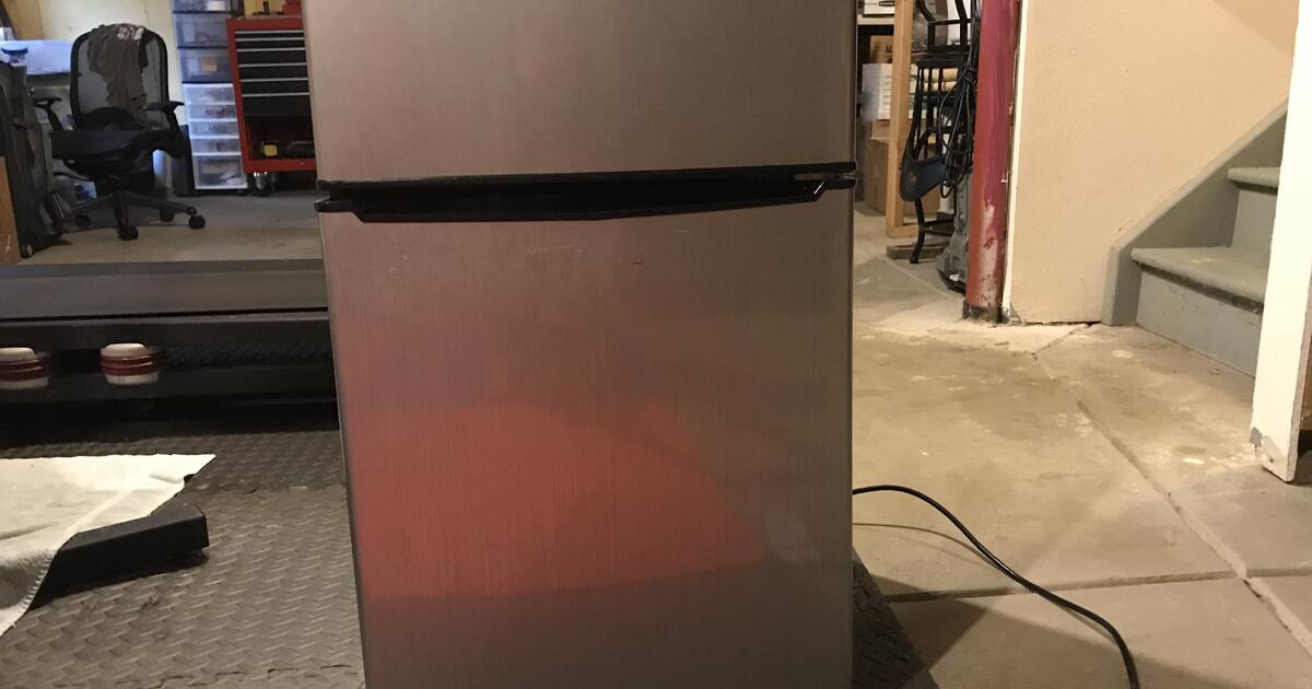 Whirlpool MiniFridge/Freezer for 50 in Highlands Ranch, CO Finds — Nextdoor