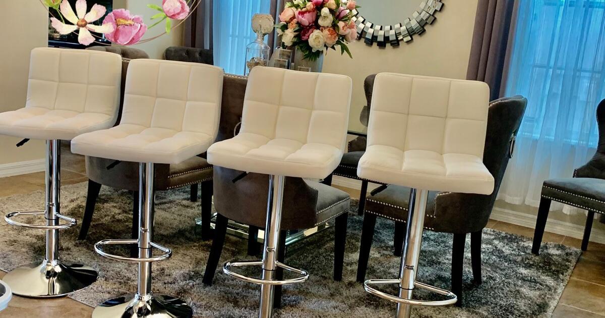 White 59 Each Brand New in The Box Bar Stools Adjustable PU Leather