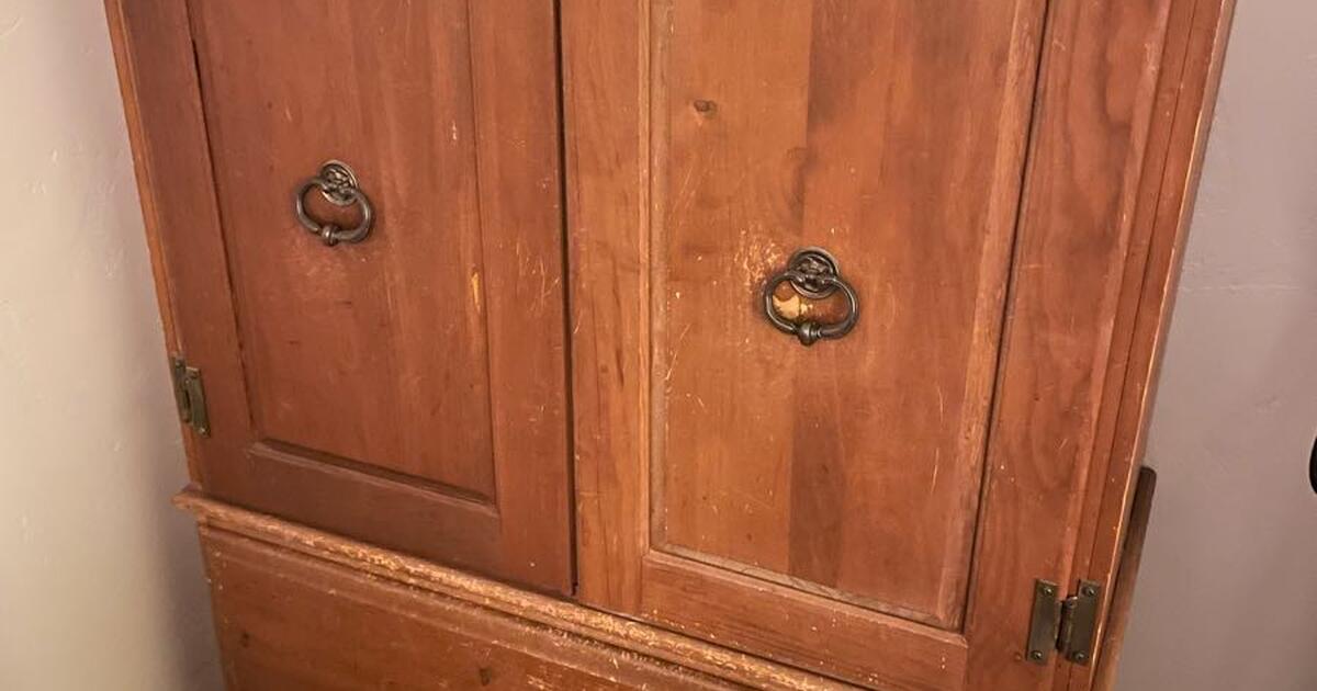 Dresser for 100 in Tucson, AZ For Sale & Free — Nextdoor