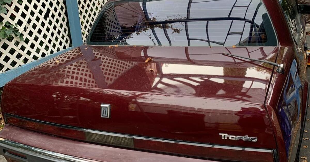 Sunday Garage Sale!! 8 am 12 pm for Free in Cameron Park, CA For