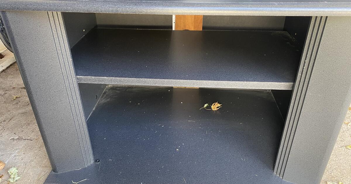 Free furniture for Free in La Crosse, WI For Sale & Free — Nextdoor