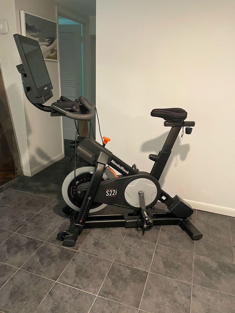 NordicTrack s22i exercise bike for 1200 in Mc Lean, VA For Sale