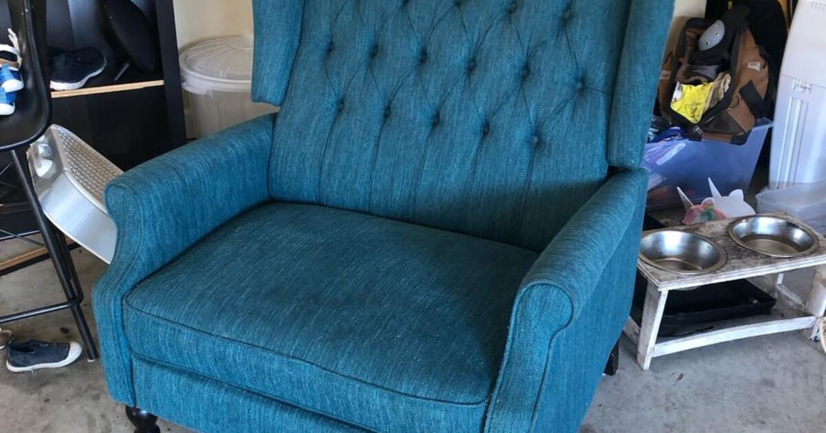 Decorative recliners for 100 in Myrtle Beach, SC For Sale & Free