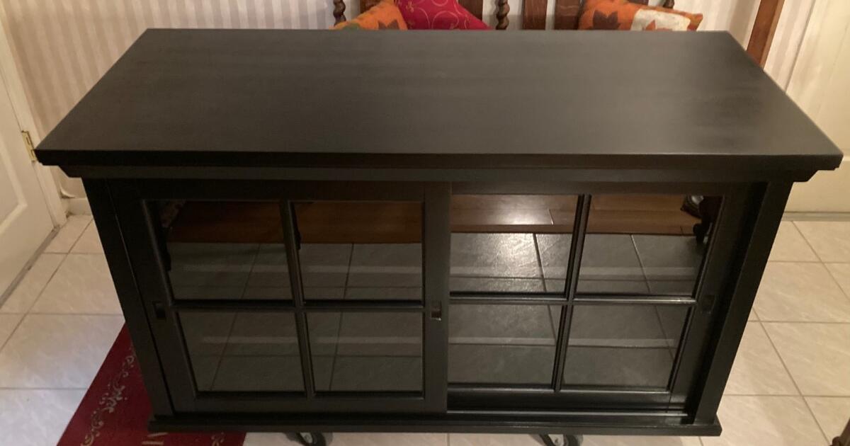 PRICE CUT! DEL. POTTERY BARN GLASS DOOR MEDIA CONSOLE