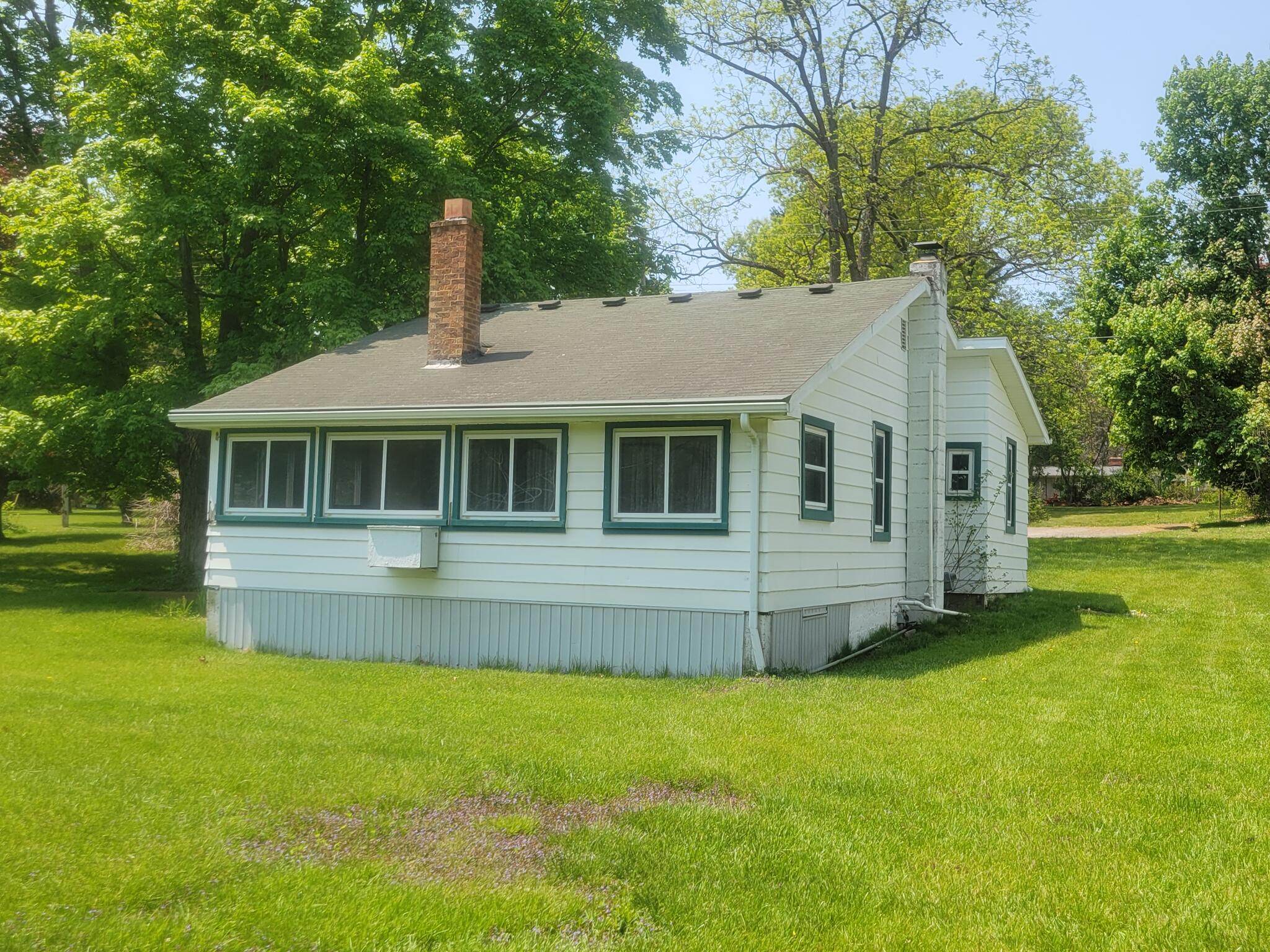 CHAIN OF LAKES, HURON RIVERFRONT includes 2 properties for 329000 in