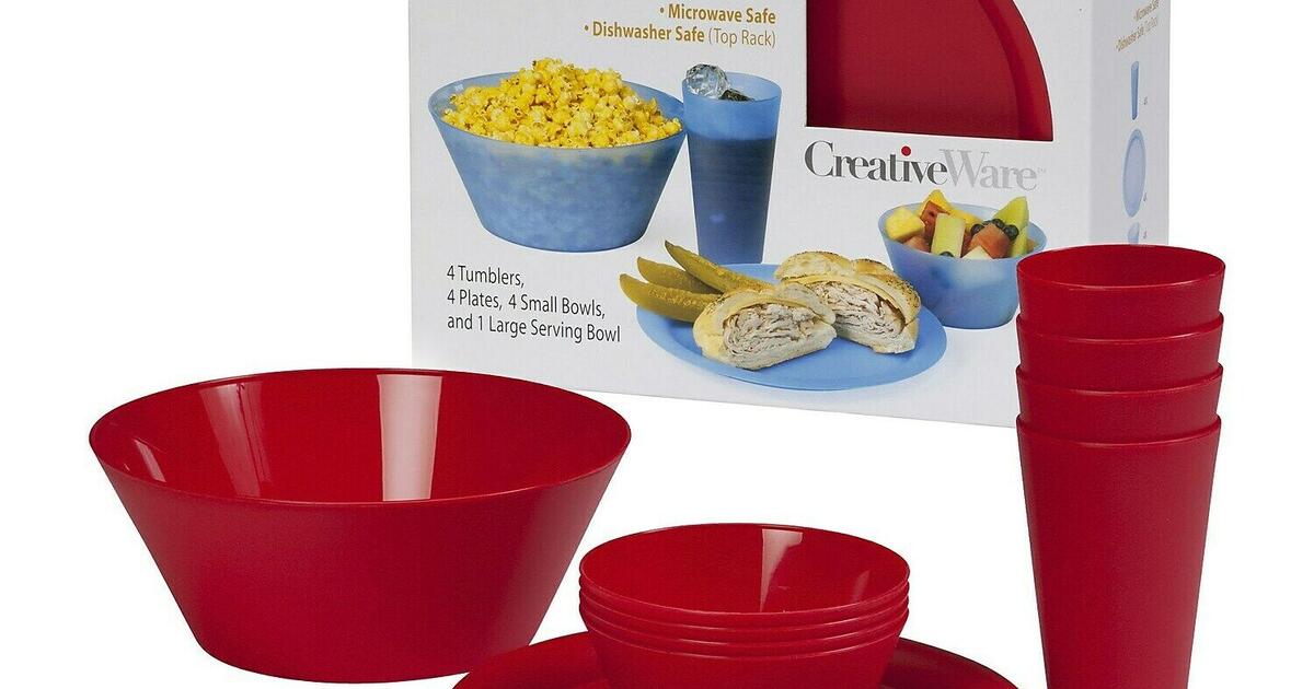 Creativeware 13 piece serving set Red New for 8 in Miamisburg, OH