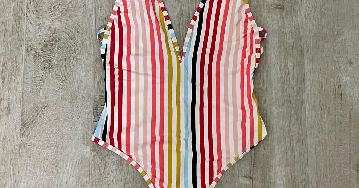 Express Side CutOut One Piece Bathing suit, M for 15 in Denver, CO