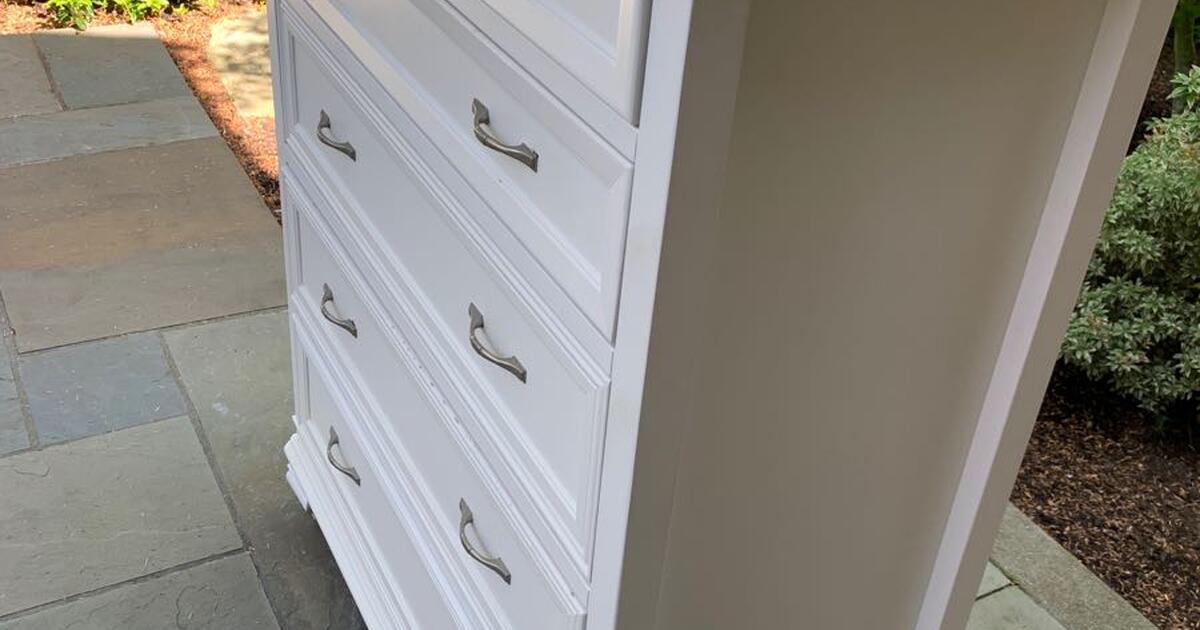Free dresser pending pickup for Free in Seattle, WA Finds — Nextdoor