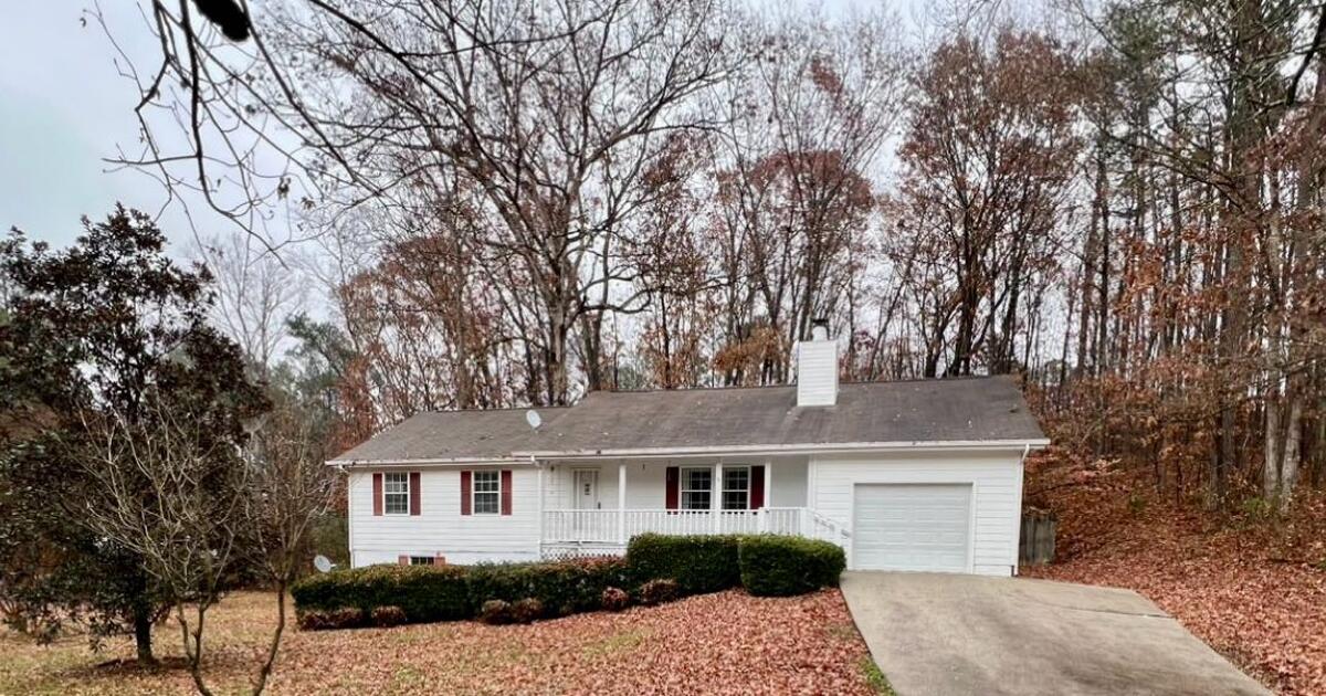 3 Bedroom 2 Bath House For Sale for 240000 in Cohutta, GA For Sale