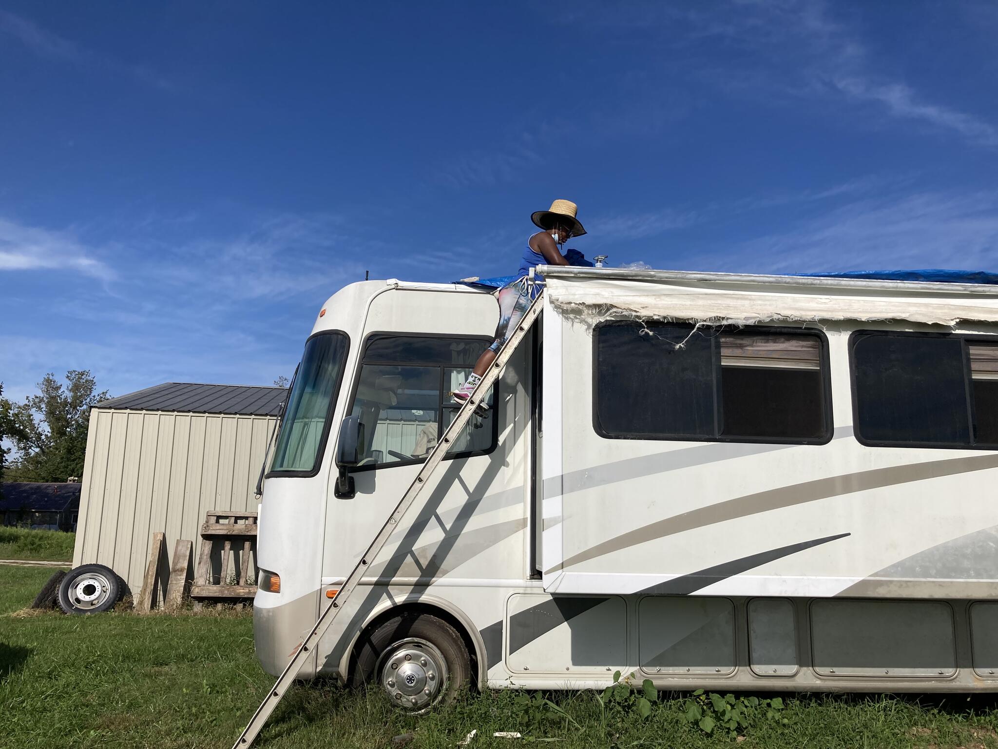 2005 Four Winds Hurricane RV for $2800 in Versailles, KY | For Sale ...