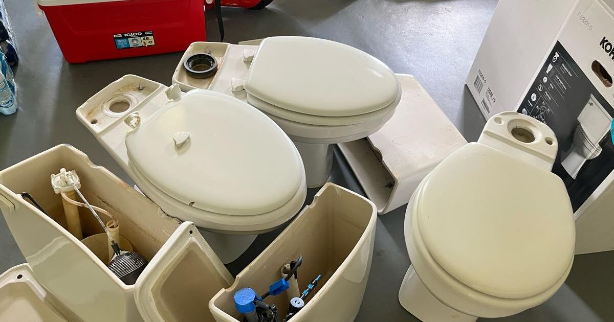 Free Toilets pick up only for Free in Marietta, GA Finds — Nextdoor