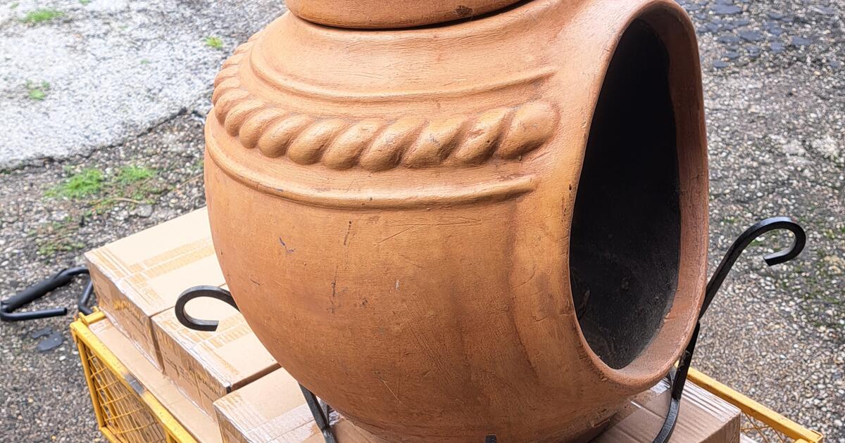Clay Chiminea for 35 in Joliet, IL For Sale & Free — Nextdoor