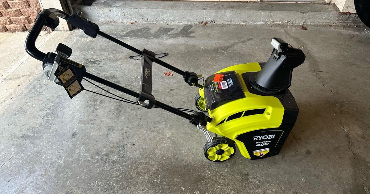Ryobi Snow Blower for 500 in Elsmere, KY Finds — Nextdoor