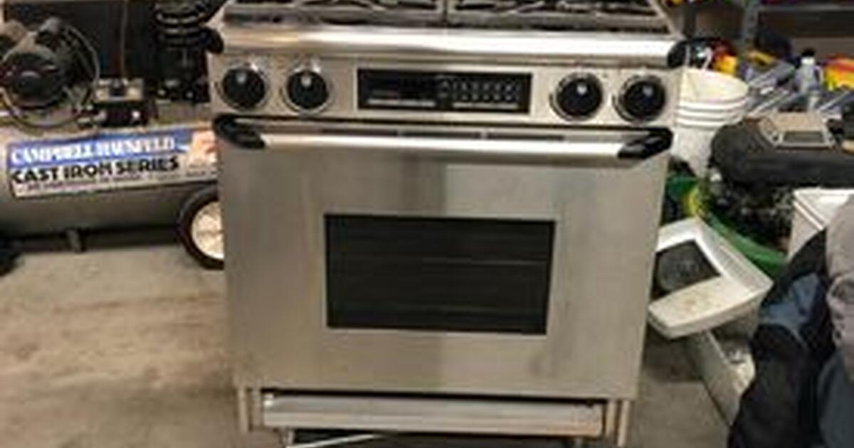 Dacor ERSD30LP Propane Epicure Dual Fuel Range for 400 in Port Angeles