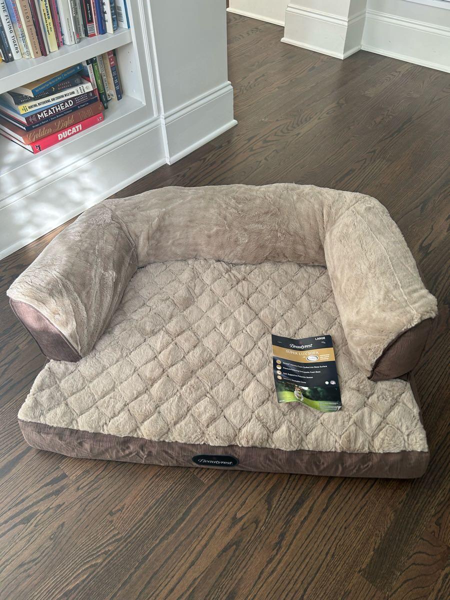 Beautyrest Super Lux Sofa dog bed for 40 in Cumming, GA For Sale & Free — Nextdoor