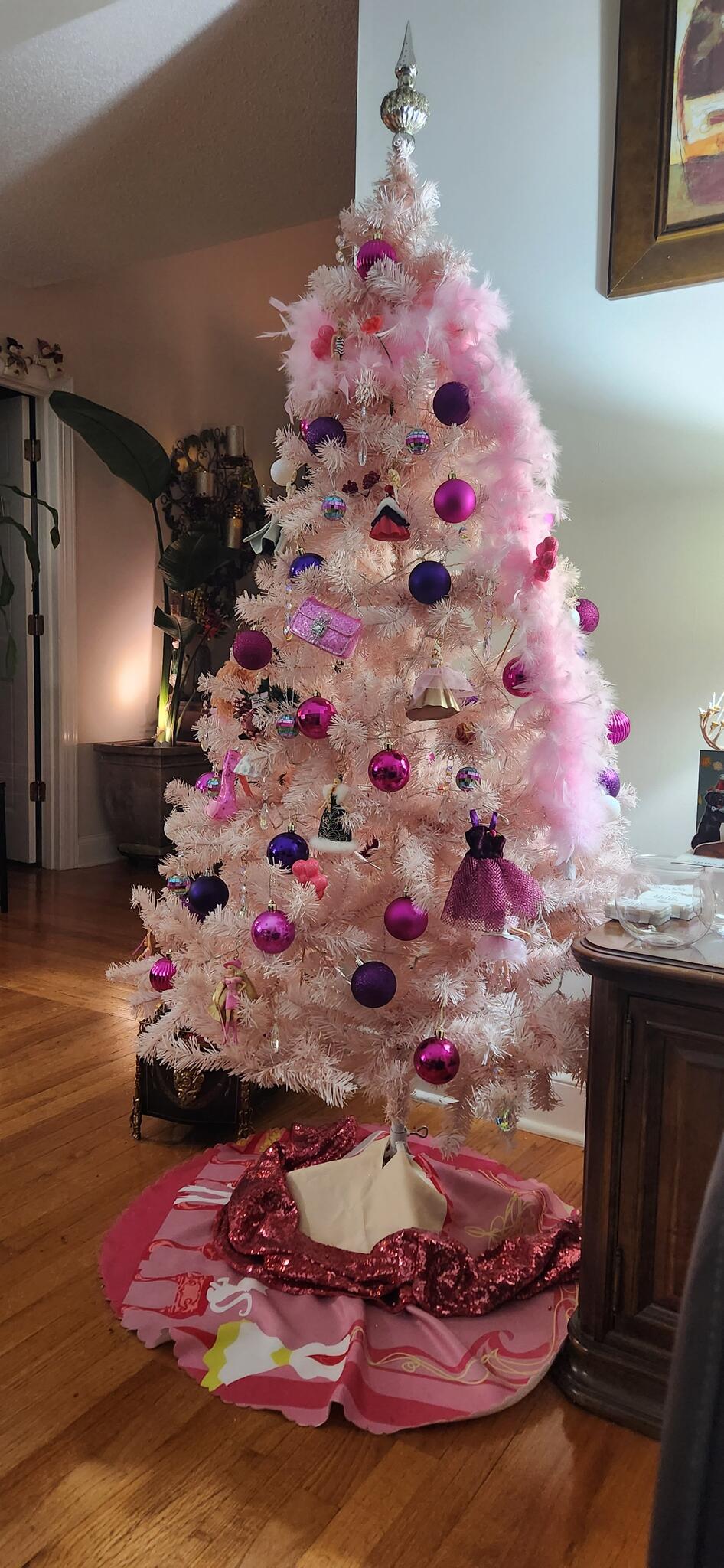 4ft Pink Christmas Tree 