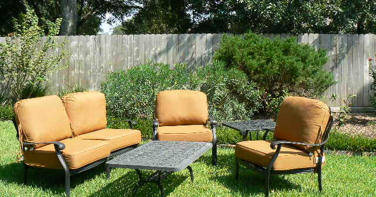 Patio Outdoor 5 piece Seating Group for 1775 in Katy, TX For Sale & Free — Nextdoor