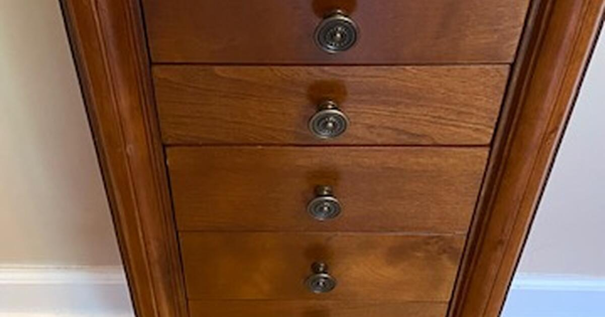 Hives & Honey Walnut Jewelry Armoire Chest Box for 80 in Jacksonville