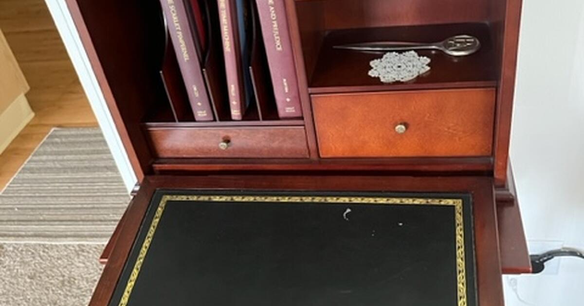 Huge Bolingbrook Garage Sale Friday & Saturday 9am to 4pm in Lombard