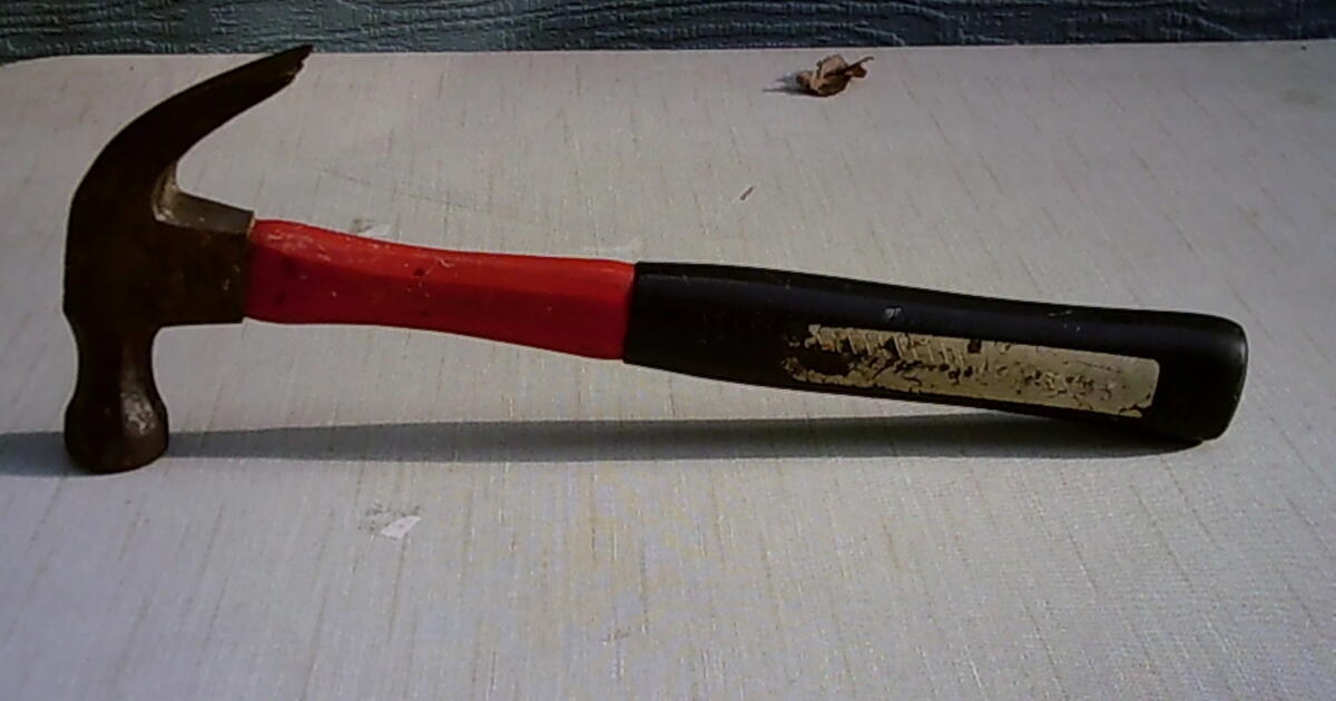 CRAFTSMAN 3820 FIBERGLASS 16 OZ CLAW HAMMER for 8 in Huntersville, NC