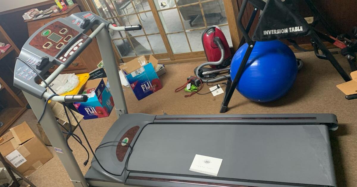 Treadmill for 125 in Naperville, IL For Sale & Free — Nextdoor