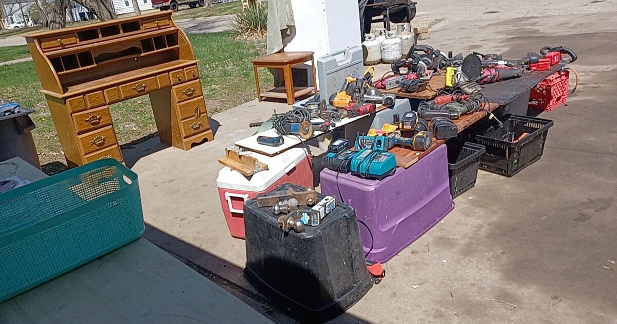 garage sale items for 12345 in Topeka, KS For Sale & Free — Nextdoor