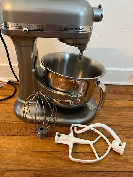 KitchenAid Professional 6000 HD 6-Quart Bowl-Lift St& Mixer For $250 In Longwood, FL For Sale & — Nextdoor
