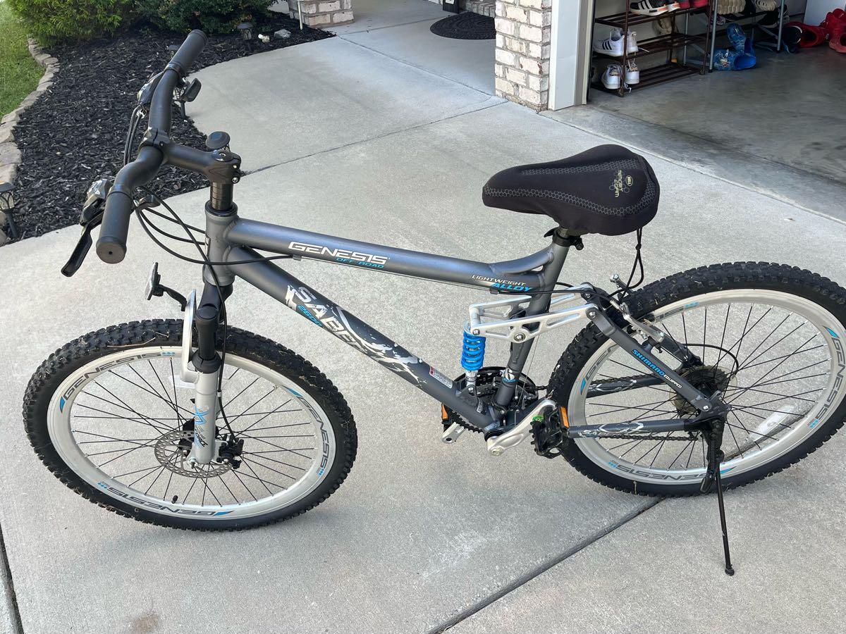 6061 Aluminum Genesis 700c Saber Men's Road Bike Bicycle