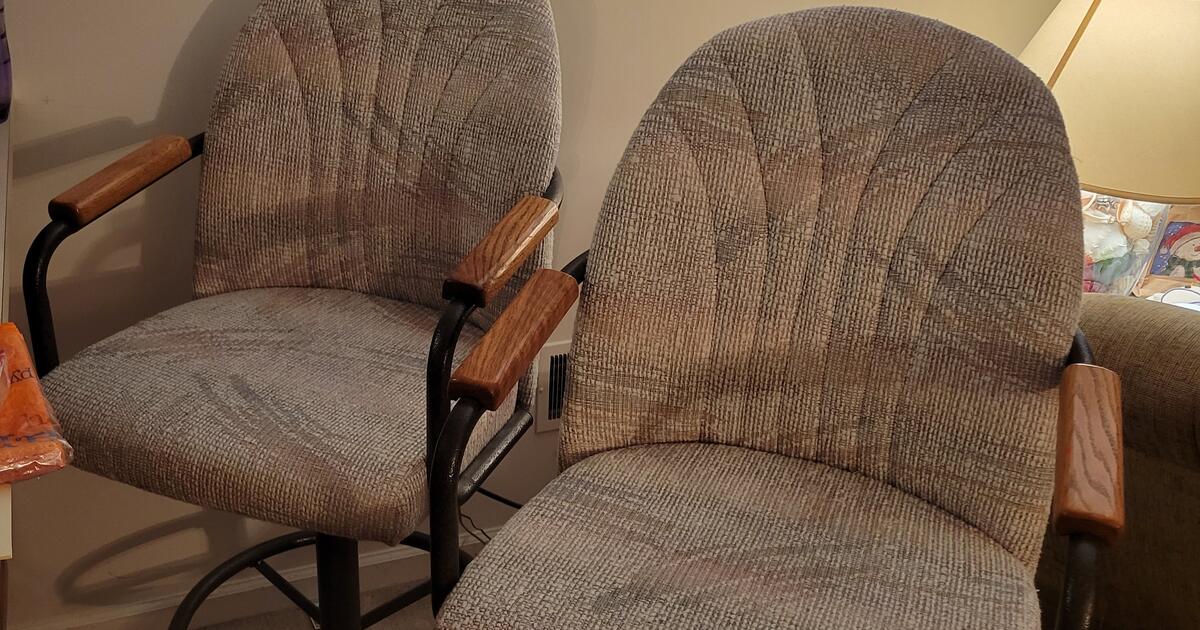 2 Kitchen Bar Stools for 75 in Harrisburg, PA For Sale & Free — Nextdoor