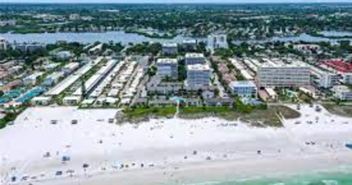 Siesta Key, 2BR, 2BA, Private Beach Access for Jan 1531 or Carmel