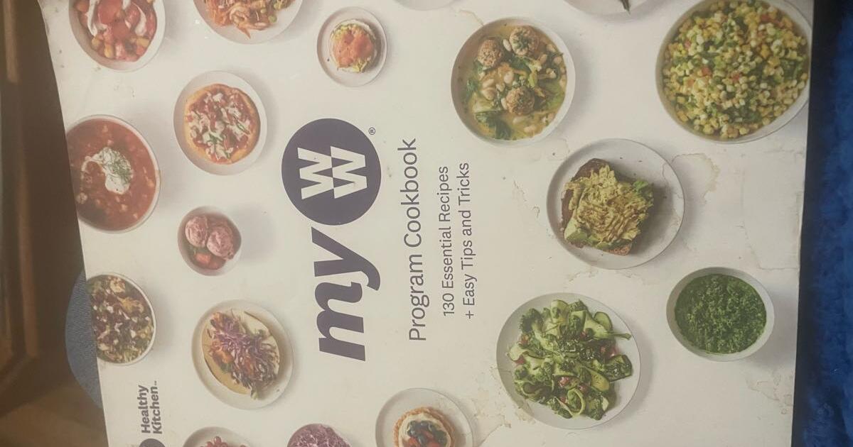 3 paperback Weight Watchers recipe books for Free in Wappingers Falls