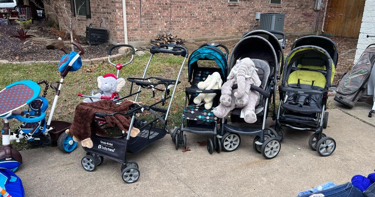 Garage Sale! for 1 in North Richland Hills, TX For Sale & Free