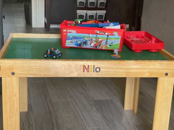 Nilo lego table sales