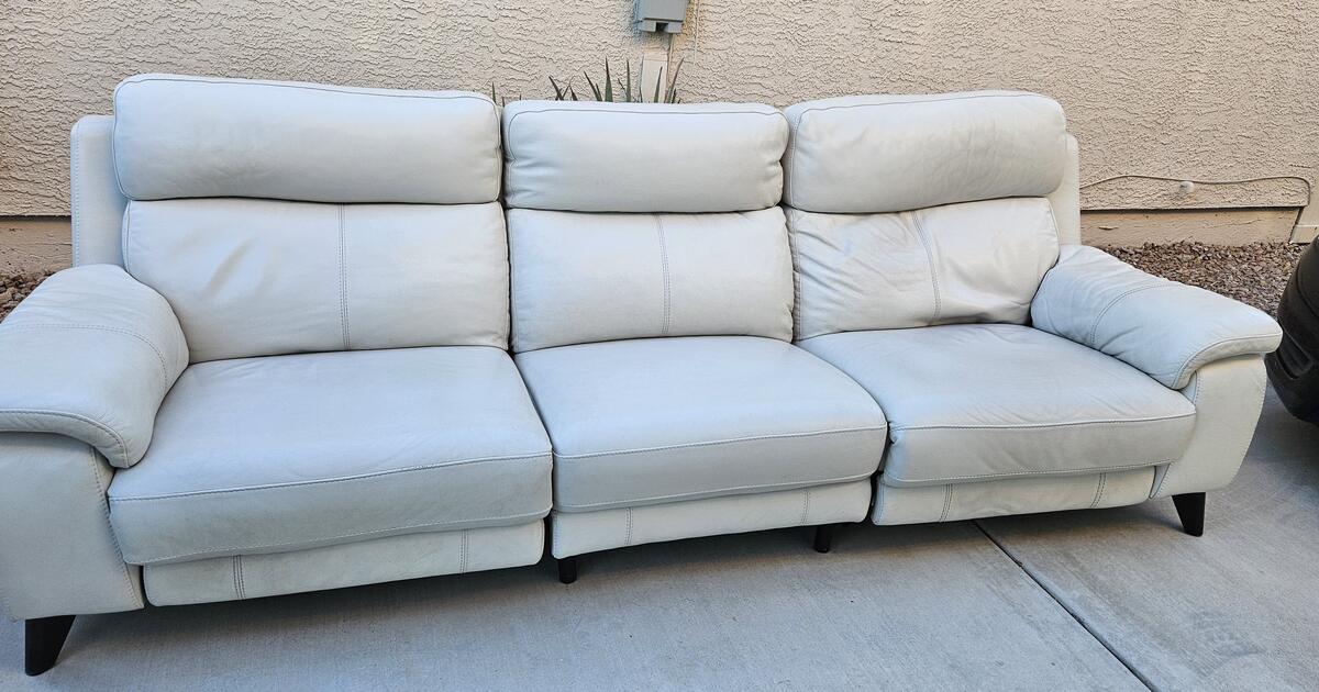 Electric recliners for 200 in Las Vegas, NV For Sale & Free — Nextdoor