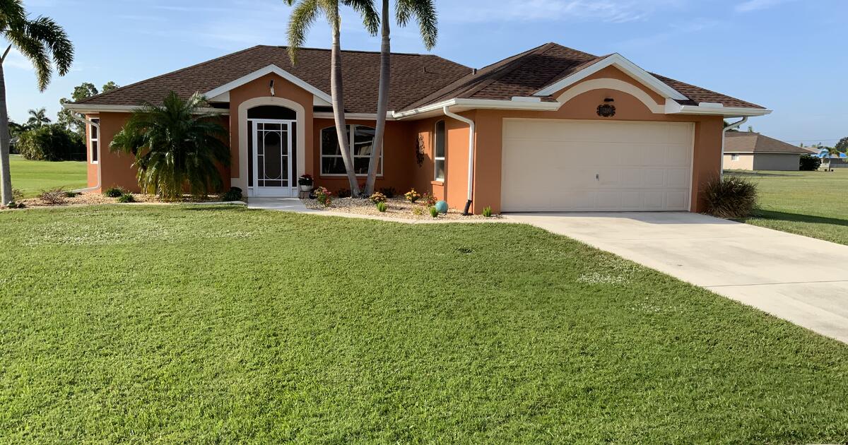 3 Bedroom 2 bath Updated Home in Burnt Store Meadows Punta Gorda Fl for